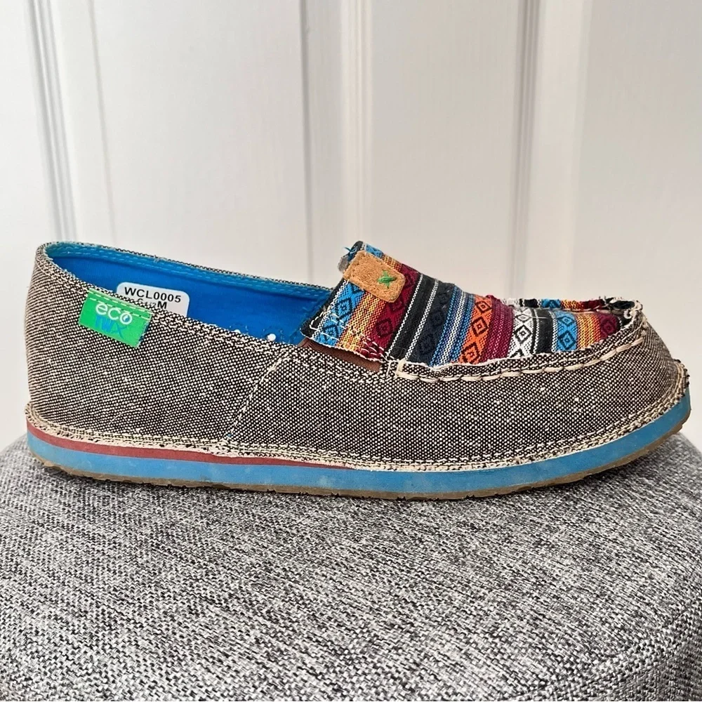 Twisted X eco Slip Ons Loafers Native Print Multi Color Tagged 6.5M *Fit like 7* - Picture 2 of 8